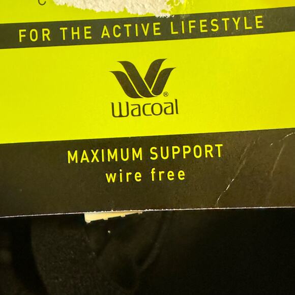 Wacoal Kerri Contour Wirefree Sports Bra Adjustable Black Size 34C NWT - Picture 12 of 12